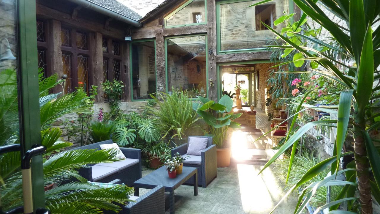 B&B Manoir De La Fabregues Estaing  Bagian luar foto